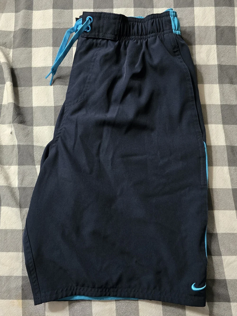 Nike Men’s Large Navy Blue Turquoise Swim Trunks Board Shorts Lined